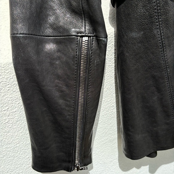 Black leather jacket - Picture 6 of 7
